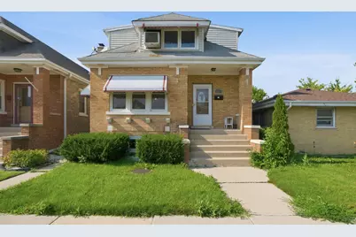 5704 W Newport Avenue, Chicago, IL 60634 - Photo 1