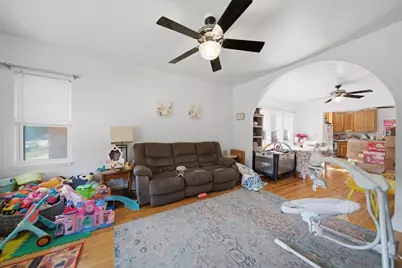 5704 W Newport Avenue, Chicago, IL 60634 - Photo 5