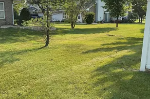 5613 W Sutton Pl, Monee, IL 60449 - Photo 5
