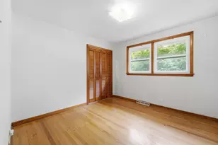 545 S 6th Ave, La Grange, IL 60525 - Photo 11