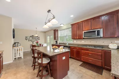 815 Preston Lane, Oswego, IL 60543 - Photo 9