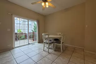 2337 Hudson Cir, Aurora, IL 60502 - Photo 9