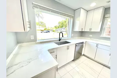 15822 S Ashland Avenue, Harvey, IL 60426 - Photo 7