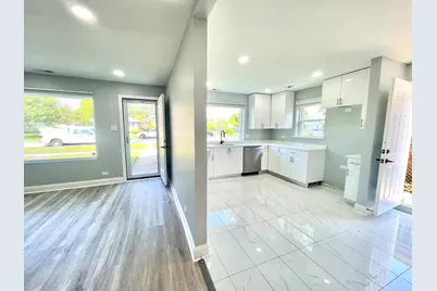 15822 S Ashland Avenue, Harvey, IL 60426 - Photo 5