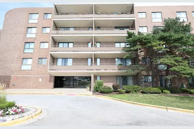 7 E Carriageway Drive #408, Hazel Crest, IL 60429 - Photo 1