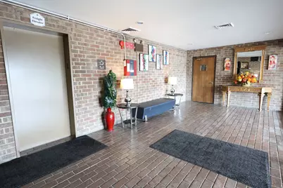 7 E Carriageway Drive #408, Hazel Crest, IL 60429 - Photo 3