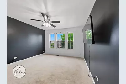 708 Bay Shore Drive, Pingree Grove, IL 60140 - Photo 9