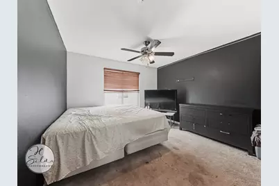 708 Bay Shore Drive, Pingree Grove, IL 60140 - Photo 15