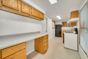 8885 Dryden St, Woodridge, IL 60517 - Photo 43