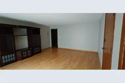 4835 N Central Avenue #212, Chicago, IL 60630 - Photo 3