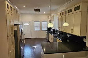 4420 S Berkeley Ave, Chicago, IL 60653 - Photo 9