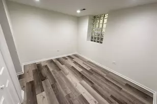 5138 S Kenwood St, Chicago, IL 60615 - Photo 13