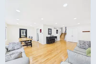 7427 Keeler Avenue, Skokie, IL 60076 - Photo 11