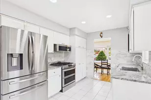 7427 Keeler Ave, Skokie, IL 60076 - Photo 15