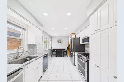 7427 Keeler Avenue, Skokie, IL 60076 - Photo 17