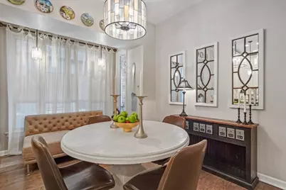 636 W Grace Street #1W, Chicago, IL 60613 - Photo 15