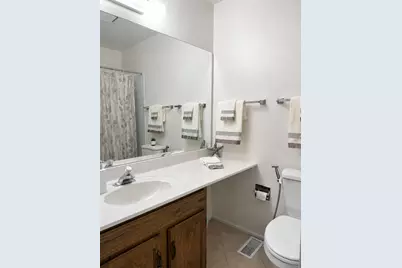 1404 Nottingham Court #D1, Wheeling, IL 60090 - Photo 15