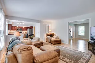 760 S River Rd, Naperville, IL 60540 - Photo 17