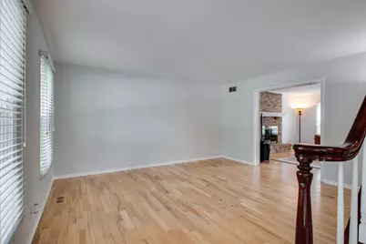 760 S River Road, Naperville, IL 60540 - Photo 5