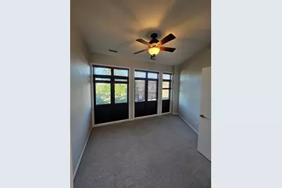 4770 N Manor Avenue #304, Chicago, IL 60625 - Photo 9
