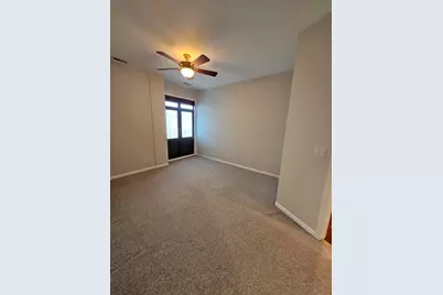 4770 N Manor Avenue #304, Chicago, IL 60625 - Photo 7