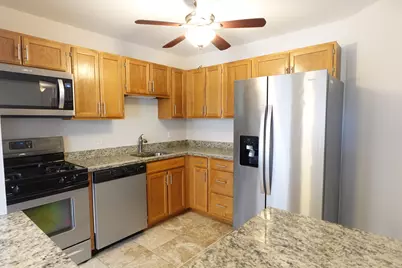 231 University Lane #D, Elk Grove Village, IL 60007 - Photo 7