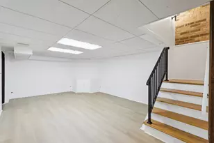105 W Dover Dr, Mount Prospect, IL 60056 - Photo 19