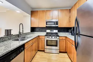 200 N Jefferson St, Chicago, IL 60661 - Photo 9