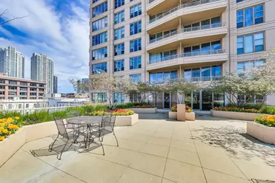200 N Jefferson Street #2407, Chicago, IL 60661 - Photo 27