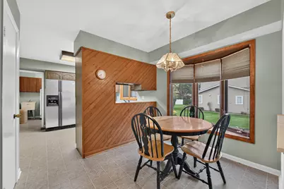 1109 Lancaster Avenue, Elk Grove Village, IL 60007 - Photo 9