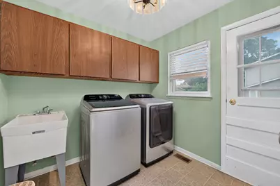 1109 Lancaster Avenue, Elk Grove Village, IL 60007 - Photo 15