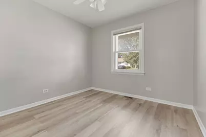 1031 Maple Lane, Elk Grove Village, IL 60007 - Photo 15
