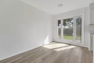 1031 Maple Ln, Elk Grove Village, IL 60007 - Photo 5