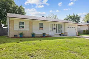 1031 Maple Ln, Elk Grove Village, IL 60007 - Photo 17