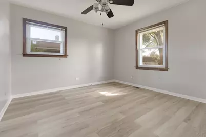 1031 Maple Lane, Elk Grove Village, IL 60007 - Photo 11