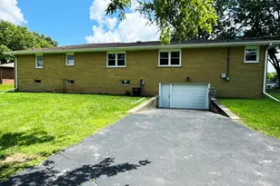 2886 S Southbrook Dr, Kankakee, IL 60901 - Photo 21