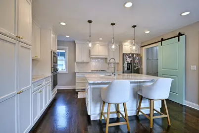 685 S Saylor Avenue, Elmhurst, IL 60126 - Photo 11