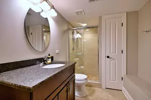 685 S Saylor Ave, Elmhurst, IL 60126 - Photo 33