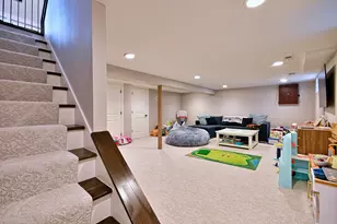 685 S Saylor Ave, Elmhurst, IL 60126 - Photo 27