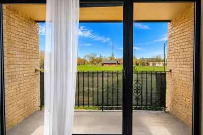 5447 W Lawrence Avenue #203, Chicago, IL 60630 - Photo 17