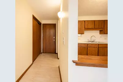 5447 W Lawrence Avenue #203, Chicago, IL 60630 - Photo 9