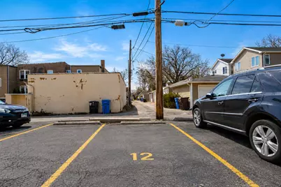 5447 W Lawrence Avenue #203, Chicago, IL 60630 - Photo 37