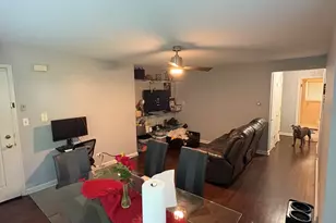 7070 N Ridge Blvd, Chicago, IL 60645 - Photo 5