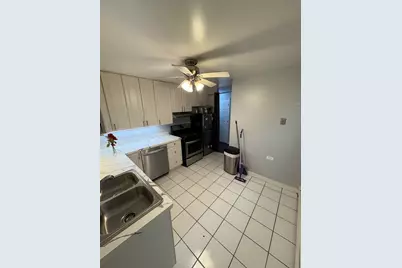7070 N Ridge Boulevard #1B, Chicago, IL 60645 - Photo 13