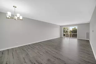245 S Park Ln, Palatine, IL 60074 - Photo 5