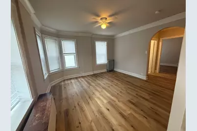 6748 N Ashland Avenue #105, Chicago, IL 60626 - Photo 3