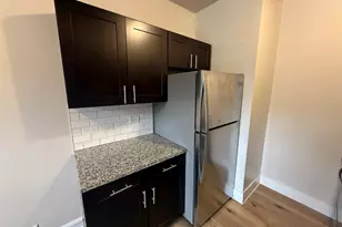 6748 N Ashland Ave, Chicago, IL 60626 - Photo 5