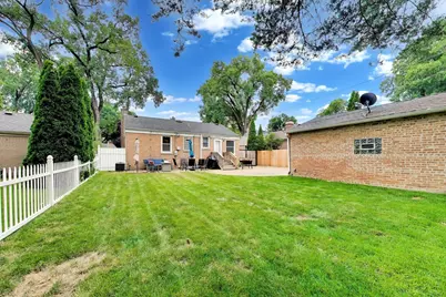 5816 W Greenleaf Avenue, Chicago, IL 60646 - Photo 29