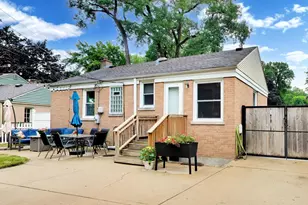 5816 W Greenleaf Ave, Chicago, IL 60646 - Photo 27