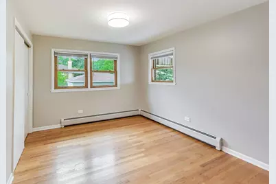 16W674 56th Place #2, Clarendon Hills, IL 60514 - Photo 9